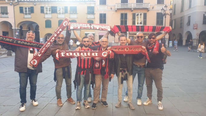 Play-off, l’invasione pacifica dei tifosi foggiani