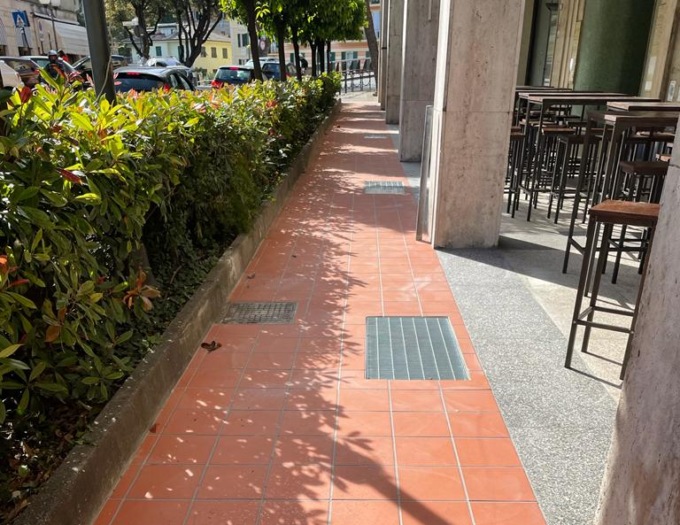 Riqualificato il marciapiede in via Assereto