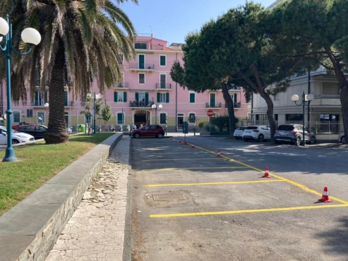 Nuovi parcheggi per residenti a Chiavari in corso Colombo