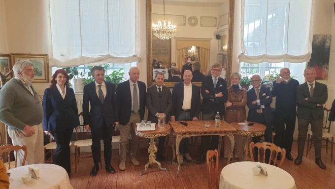 Giovanni Giardini presenta i candidati della lista che porta il suo nome