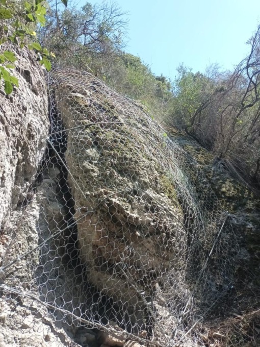 Punta Chiappa, conclusa la realizzazione della barriera paramassi