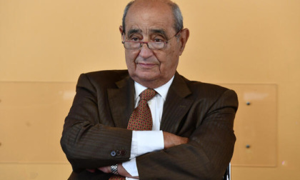 Folla per l'ultimo saluto a Beppe Pericu