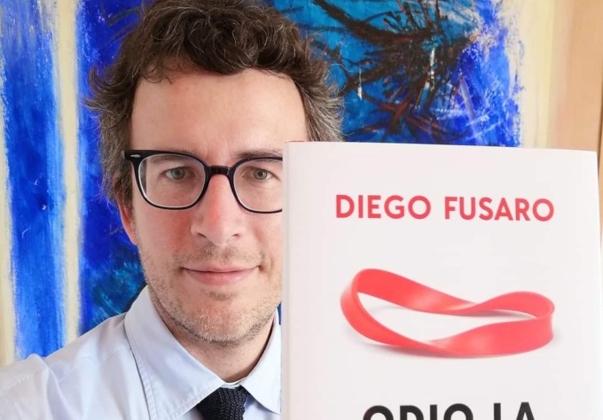Diego Fusaro inaugura il ciclo di incontri Contro Corrente