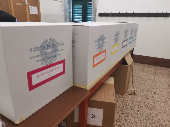 Elezioni e Referendum l’affluenza alle 19