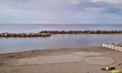 Cerchi "fallici"...sulla spiaggia di Moneglia