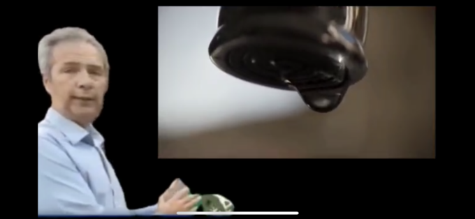 Macciò e la siccità: il video satirico corre sul web