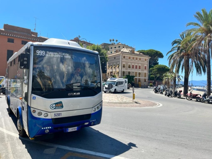Autobus estivo collega città del Levante fino all’1:15 di notte