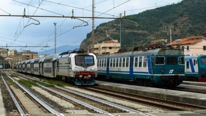 Persona investita da un treno a Deiva Marina, circolazione ferroviaria rallentata nel Levante ligure
