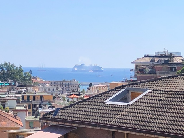 “Navi da crociera gigantesche inquinano il Tigullio”: la lettera
