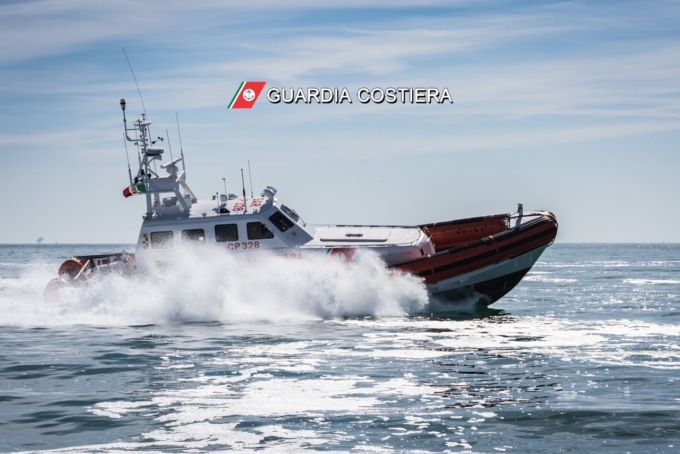 Rischia l’amputazione delle gambe dopo lo scontro tra barche