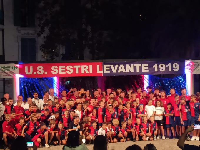 Il Sestri Levante si è presentato alla città
