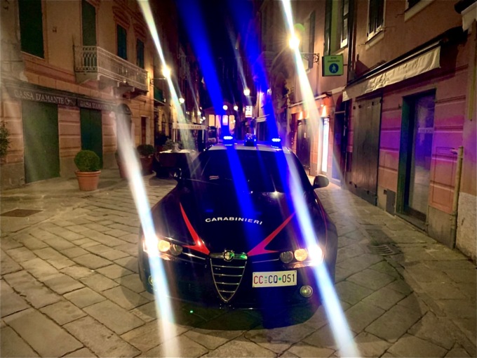 Rissa con accoltellamento, denunciati 16 ragazzi