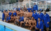La nazionale paralimpica di pallanuoto in acqua con la Pro Recco