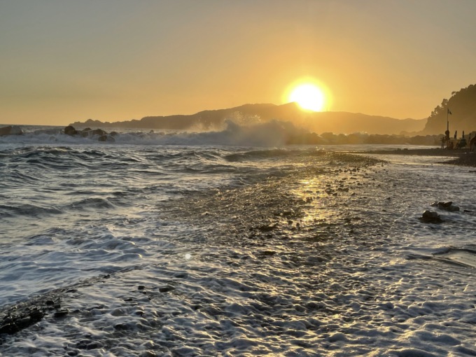 Il meteo del weekend: mare agitato e sole sulla Liguria
