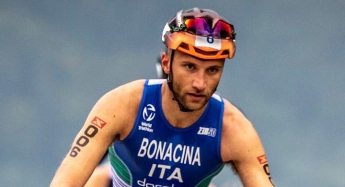 Michele Bonacina trionfa nella prima edizione del Santa Cross Triathlon