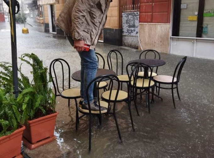 “Basta allagamenti in Via Mameli”