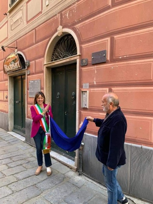 A Sestri Levante scoperta la targa in memoria del papà di Topo Gigio