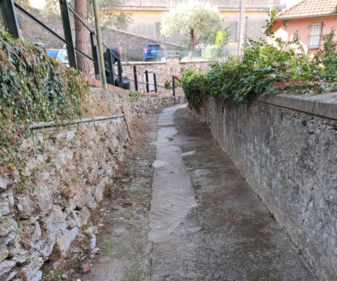 Terminata a Recco la pulizia delle strade pedonali
