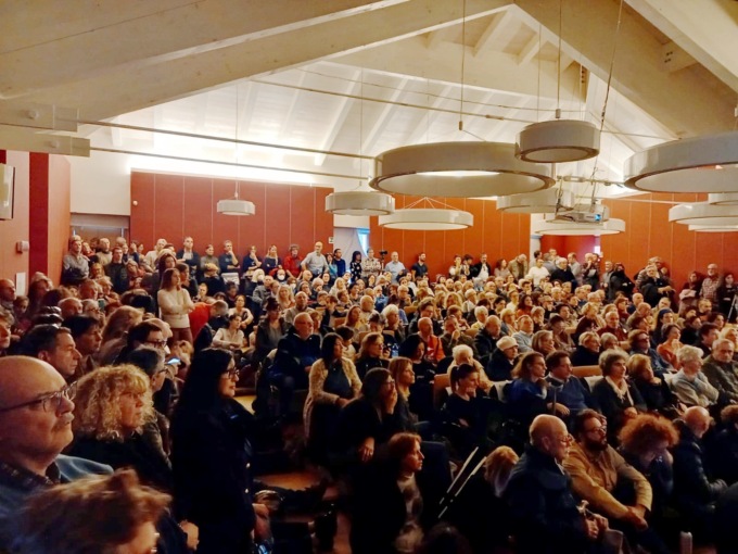 Casarza, l’incontro sulle reazioni avverse ai vaccini è andato sold out