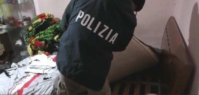 Suprematismo, filonazismo e pedopornografia su Telegram, operazione della Polizia