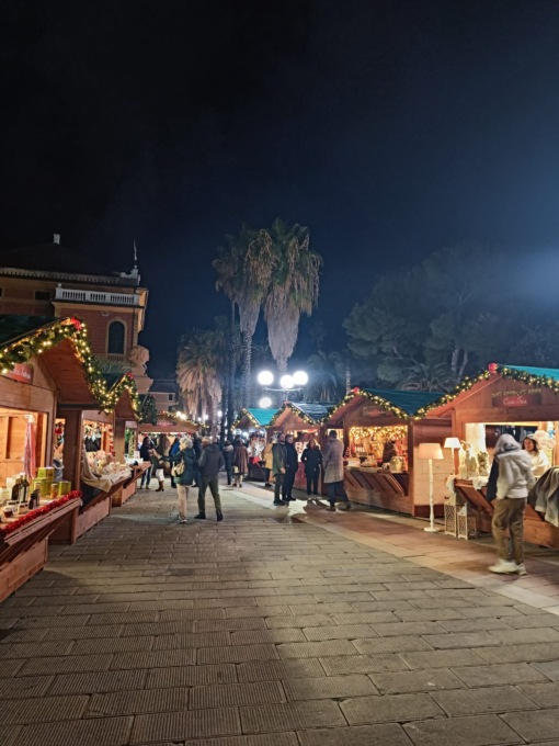 Inaugurato il Christmas Village a Sestri Levante