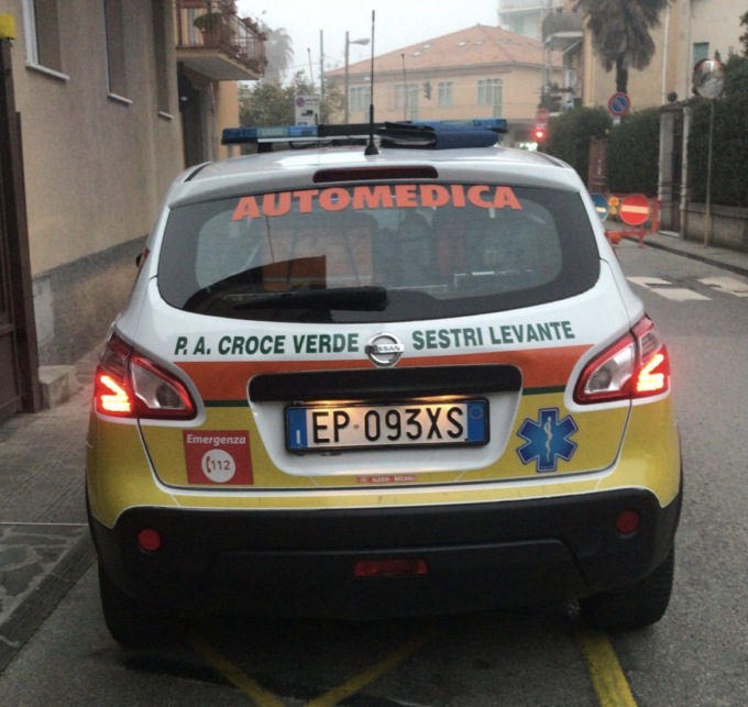 Incidente a Casarza, scontro tra due auto