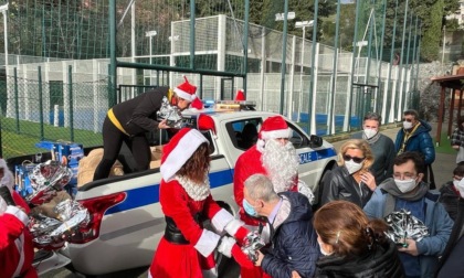 Centro Acquarone, la visita di Babbo Natale e della Polizia Locale