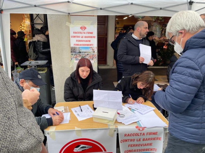 Oltre 500 firme contro le barriere fonoassorbenti