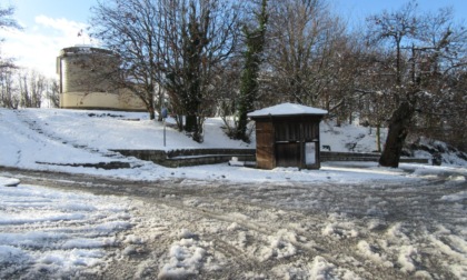 Neve a Cogorno, al lavoro per limitare i disagi sulle strade