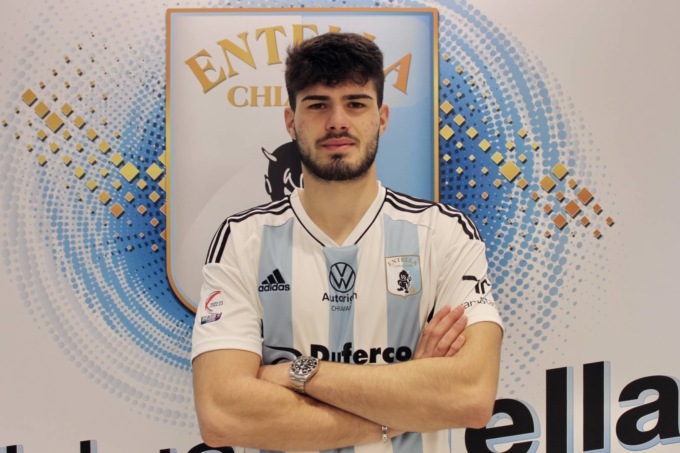 Nuovo rinforzo a centrocampo per l’Entella, ecco Antonis Siatounis