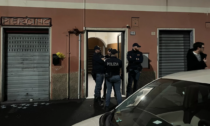 Tragedia a Genova: spara alla compagna e poi si suicida