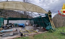 Hangar scoperchiato a San Colombano Certenoli