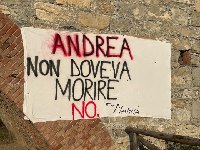 Striscioni sul lungo Entella per Andrea Demattei: “Non doveva morire”