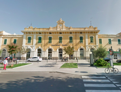 Persona sotto un treno a Sestri Levante