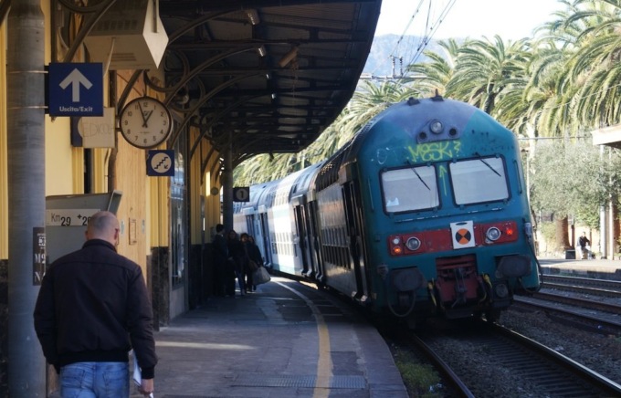 Investimento a Rapallo, treni in ritardo sulla linea La Spezia-Genova