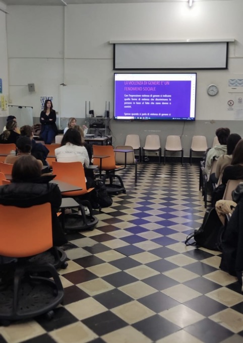 Liceo Marconi Delpino, l’incontro con il Centro Antiviolenza di Chiavari