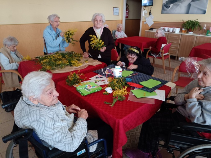 Festa della Donna alla Rsa di Recco