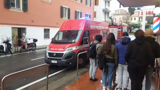 Evacuato l’istituto tecnico di via Castagnola