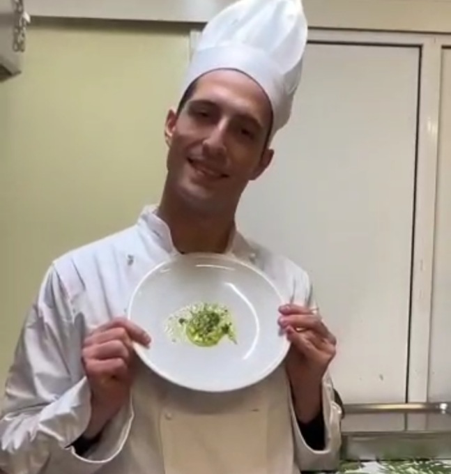 Il pesto di Damiano realizzato con un sex toy