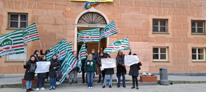 Due Palme, stamattina la protesta delle 50 dipendenti della Cooperativa Segesta