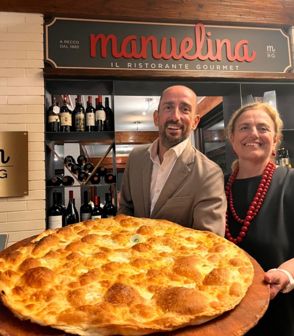 Premio “Maestro del Commercio” alla famiglia Carbone, titolare del ristorante “Manuelina”