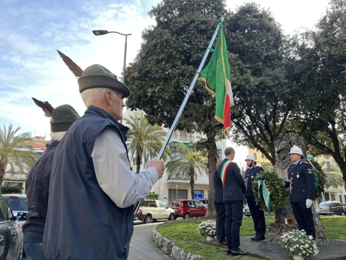 Penne nere a Chiavari: le immagini del centenario