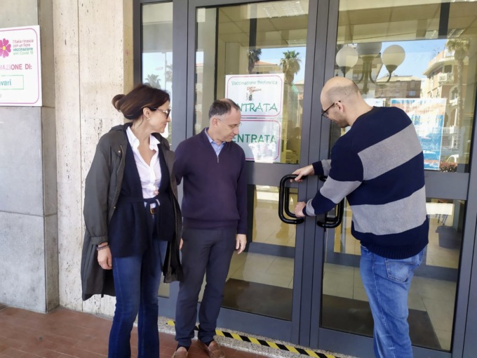 Ultimo giorno di attività per l’hub di piazza Leonardi