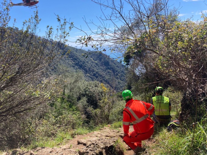 Brutta caduta per una turista tedesca sul sentiero per San Fruttuoso