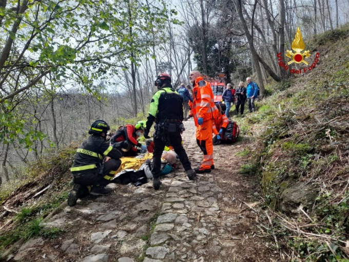 Cade nel Parco di Portofino, soccorsa donna