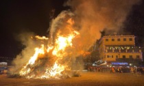 Ecco il falò in onore di San Giorgio