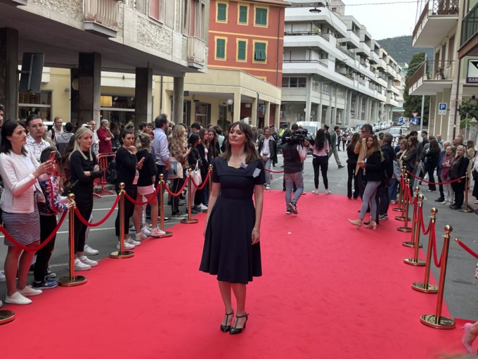 Il red carpet apre il Riviera International Film Festival: i video