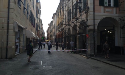 Interdetto tratto di Caruggio per caduta di calcinacci