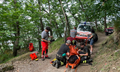 Cade dal sentiero, soccorso escursionista