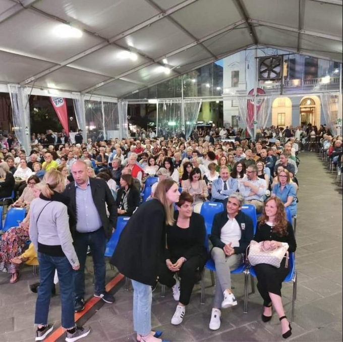 Festival della Parola: “Non ci vergogniamo di aver dato voce a due pensieri diversi”